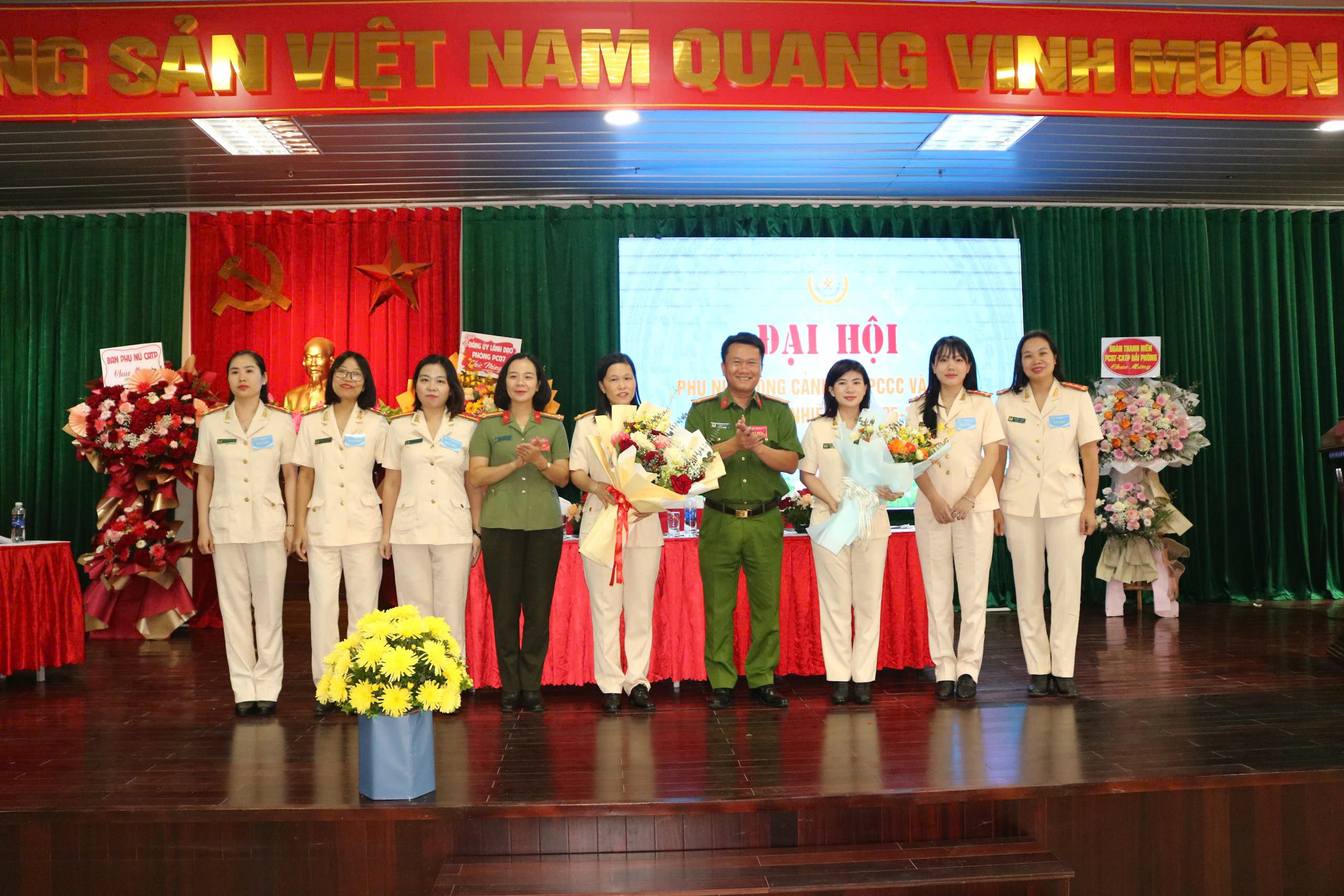 Phụ nữ Phòng Cảnh sát PCCC và CNCH phát huy bản lĩnh, trí tuệ, nhân văn và sáng tạo trong kỷ nguyên mới